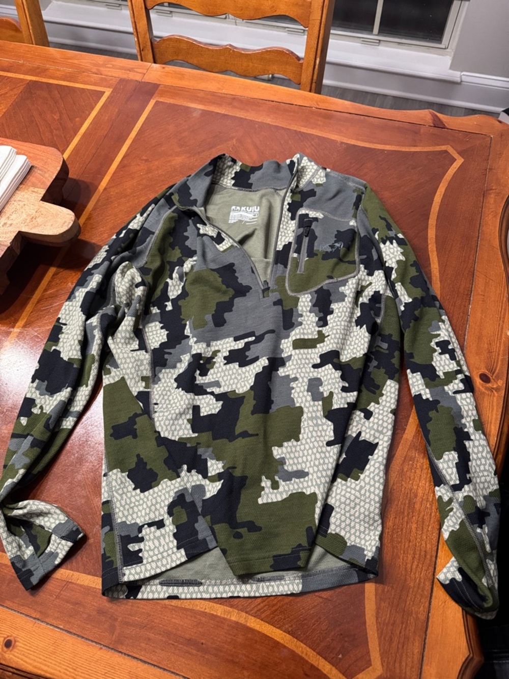 KUIU Men's Long Sleeve Camo Quarter-Zip Shirt - Green, Black, Gray
